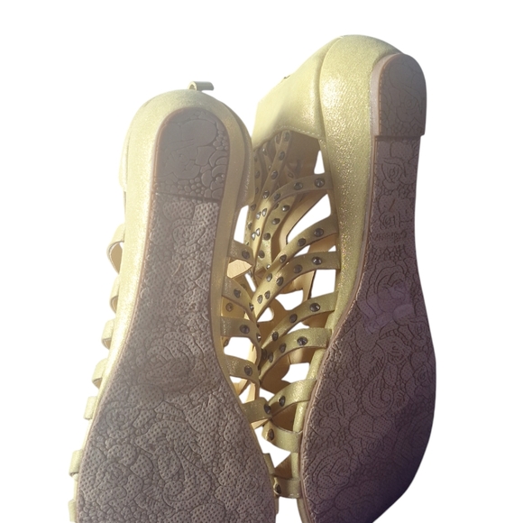 Yellow gladiator sandals new size 7 - Picture 5 of 8